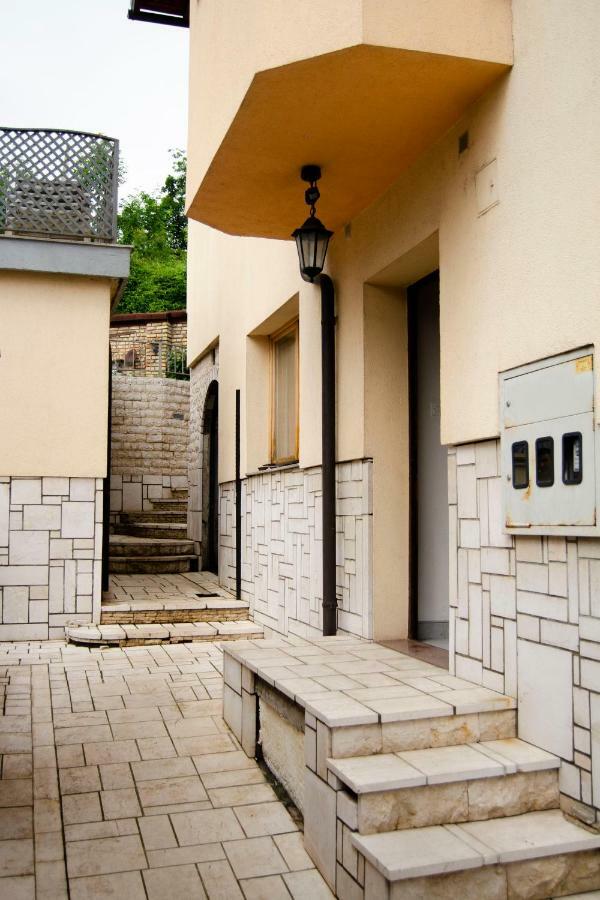 Apartmani Aa 塞拉耶佛 外观 照片