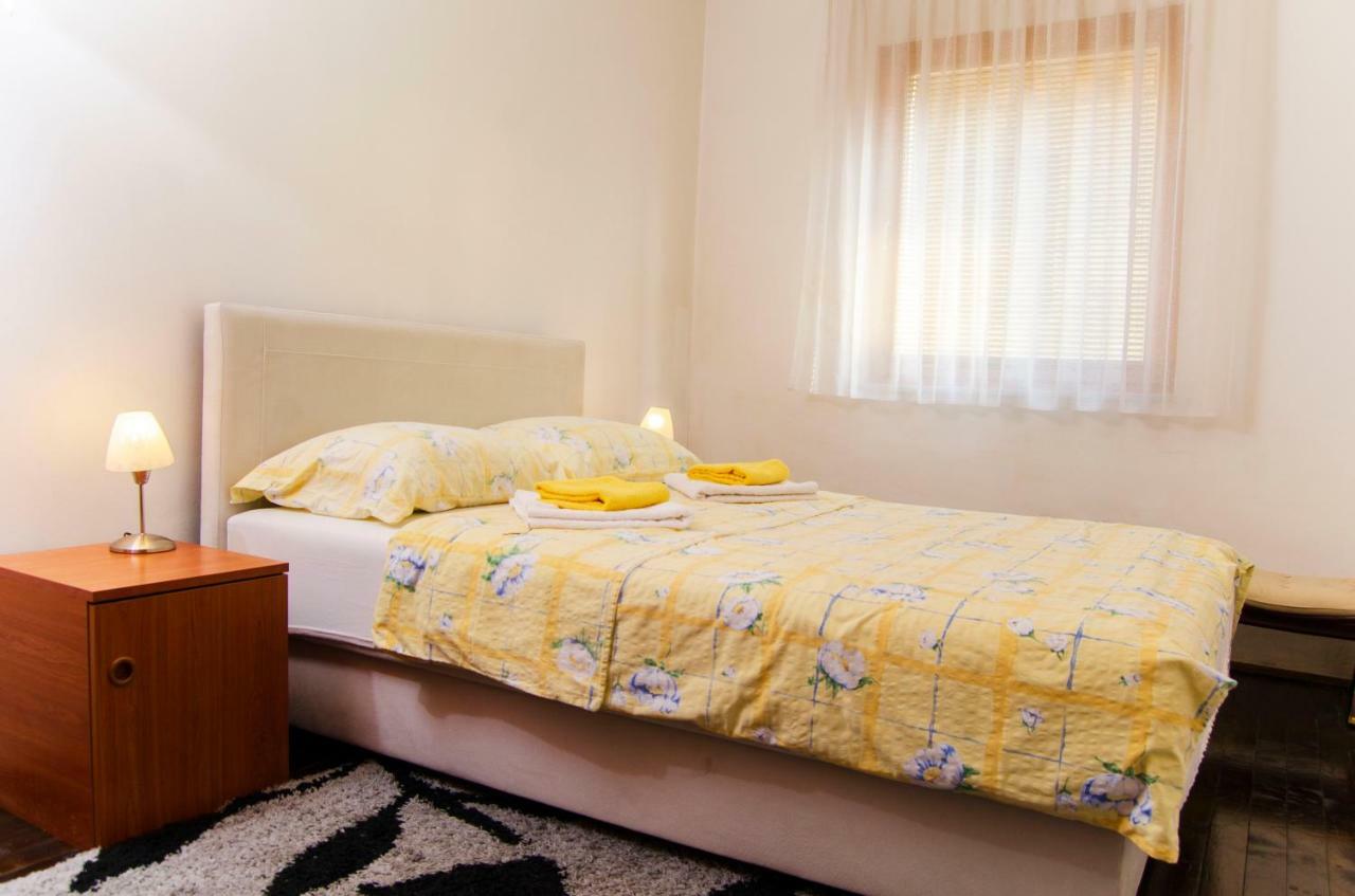 Apartmani Aa 塞拉耶佛 外观 照片